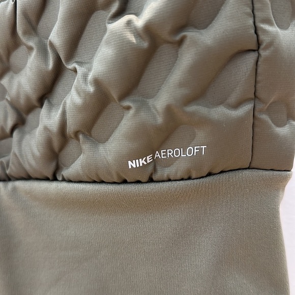 Nike Aeroloft Downfill Running Vest XS Olive - Picture 8 of 9